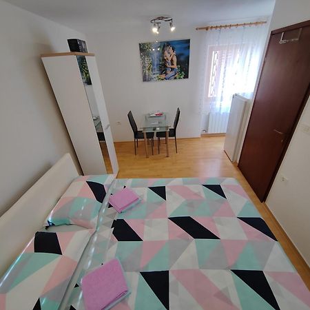Rooms Neda 伊佐拉 外观 照片