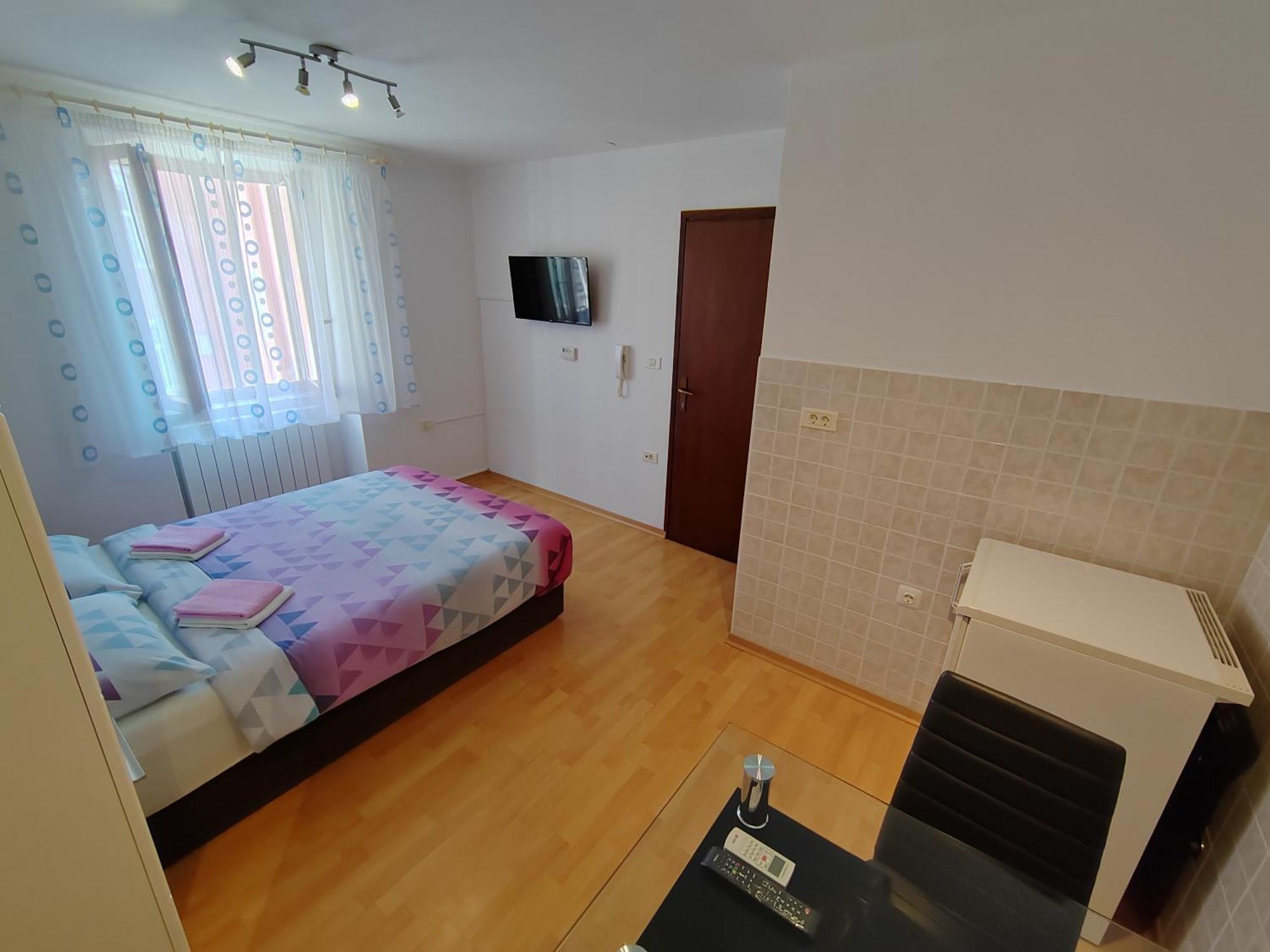 Rooms Neda 伊佐拉 客房 照片